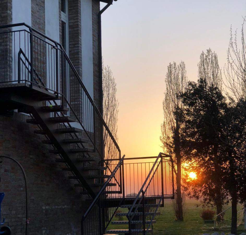 Готель Tlcafe Hospitality San Secondo Parmense Екстер'єр фото