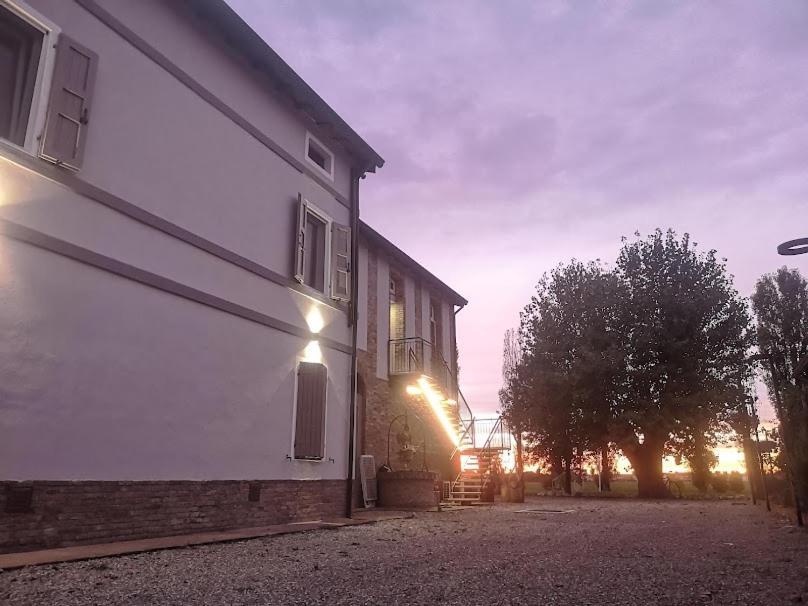 Готель Tlcafe Hospitality San Secondo Parmense Екстер'єр фото